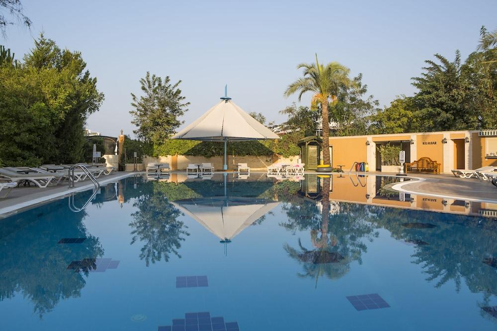 Crystal Paraiso Verde Resort & Spa Богазкент Екстериор снимка