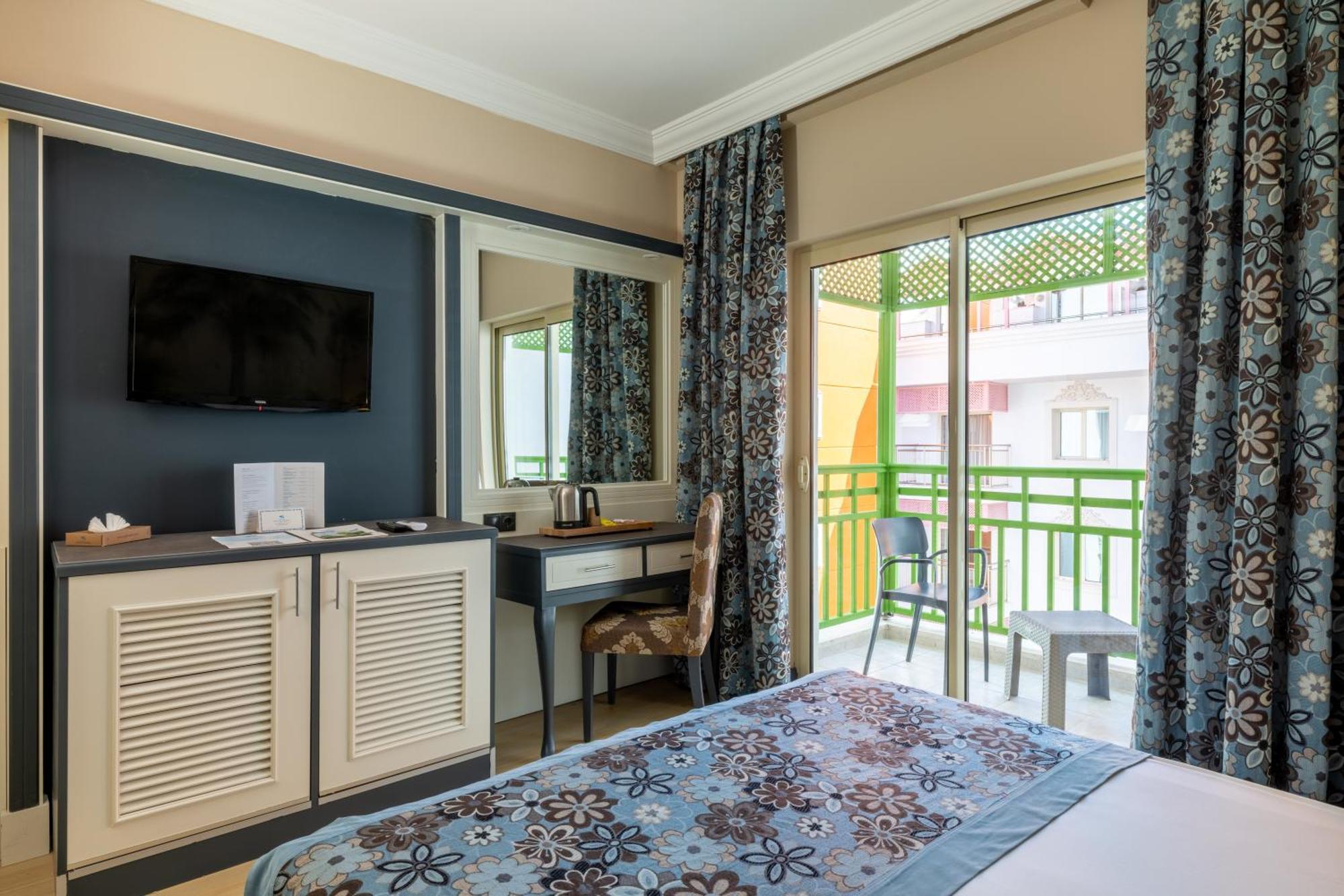 Crystal Paraiso Verde Resort & Spa Богазкент Екстериор снимка